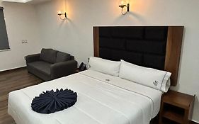 Anb Hotel 3*